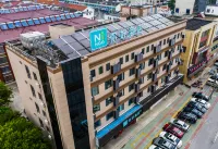 Ni Hao Hotel (Jiangyin Huashizhen Ludongdajie) Hotel in zona Wenlin Station