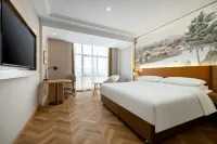 Vienna Hotel (Huainan Shouxian Bus Station) Hotels in Shou County