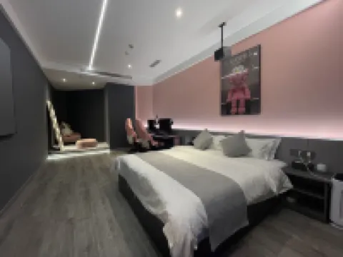 Jucheng Electric Sports Hotel