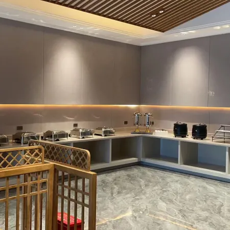 PLATINUM HOTEL