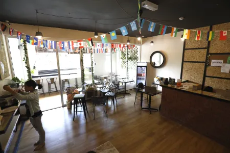 Sleepbox Hotel Отели в г. Танах-Рата