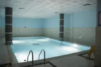 Garden Zara Hotel - piscina