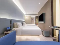 Atour S Hotel, Henglong Plaza, Binjiang Road, Tianjin Hotels near Jingyuan