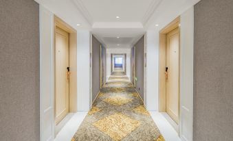 Vienna Hotel (Deqing Yong'an Street Branch)