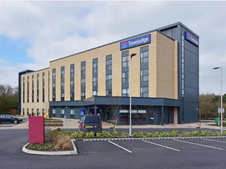 Travelodge Bristol Emersons Green Отели в г. Дайрхем энд Хинтон