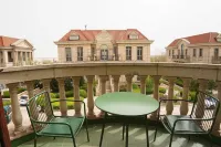 Yuelanwan Seaview Bed and Breakfast (Dongjiang Bay Resort Beach Park Store, Tianjin) - Ocean View
