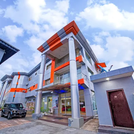 Aliz Ambruz Hotel