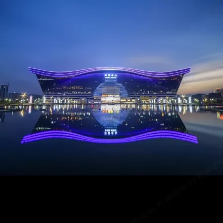 Rong Zhijia Apartment (Chengdu Global Center Cube) Отели рядом с достопримечательностью «Глобальный центр «Новый век»»
