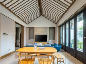 Floral Lux Hotel·Qingdao Zangma Courtyard Hotel