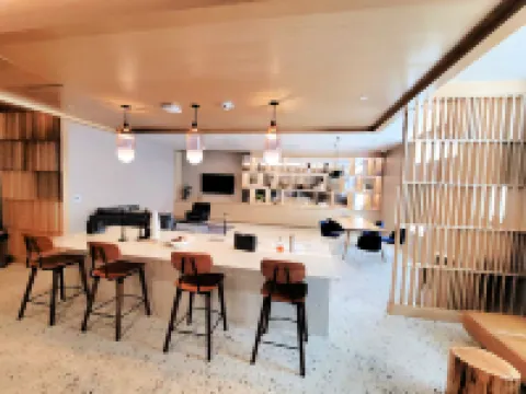 StaysPro - Gorgeous Hollywood Apts LA's Best Location and Amazing Roof Deck