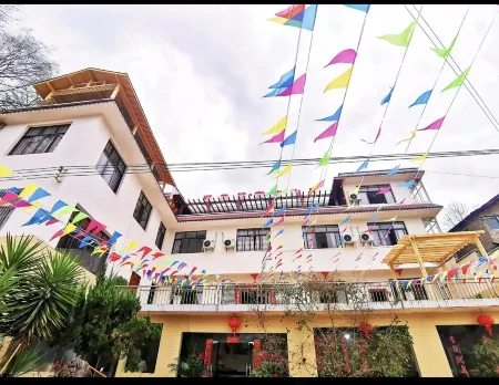 Hot Spring Wujiawan Villa Отели в г. Шицянь