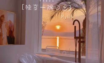 Flower Season Private Seaview Designer B&B (Dali Erhai Lake Ecological Corridor Branch)