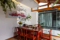 Meiduo Boutique Homestay (Weishan Ancient City Wenhua Academy) فنادق في ويشان