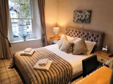 เดอะเวสท์บอร์น เบด & เบรคฟัส