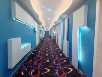 Nanyang Water View Fashion Hotel (High-tech Wandelong Branch)
