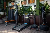 Lijiang LiuLigong 360 degrees Hot Spring Hotel - Gym