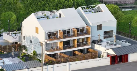 Chunli Country inn Отели рядом с достопримечательностью «Shanghai Wanfo Pavillon»