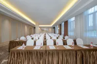 Vienna Hotel (Xingtai Neiqiu) - parking