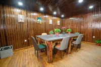 Yangyi Projection Courtyard Homestay (Jiujiang Railway Station Seventh Middle School)