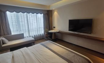 Orange Hotel
