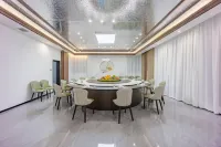 Huoshan Mansu Zhuning Creek Language Homestay