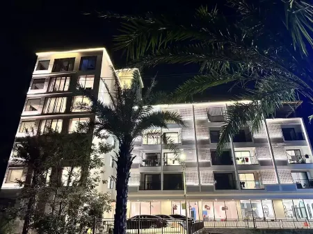 Zijin Shanshui No.1 Guli Hot Spring Homestay Отели рядом с достопримечательностью «Hot Spring»