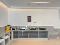 LX Hotel - breakfast