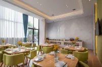 Vienna 3 Best Hotel (Deqing Store)