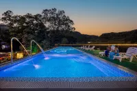Guangzhou Tianhe Ethnic Culture Village Eco-Resort Hotel - Infinity Pools