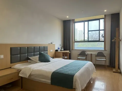 Wuwei Huadu Business Hotel