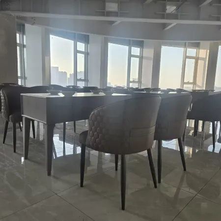 Silk Road Wenlan Hotel (Urumqi Economic Development Wanda Railway Station)
