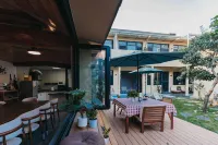 Xiaowan · Shiba Homestay - Private Pools