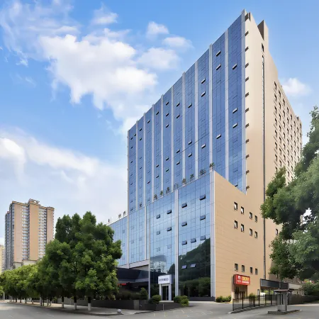 Junyue Xi’an Hotel