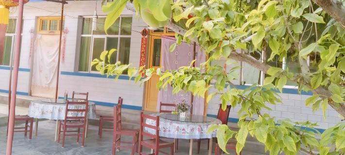 Huanghe Shilin Fujun Farm Stay Hotels in Jingtai