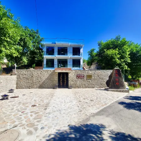 Jiaojie Riverside Homestay