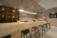 Serene  Hill  Retreat - Pet-friendly