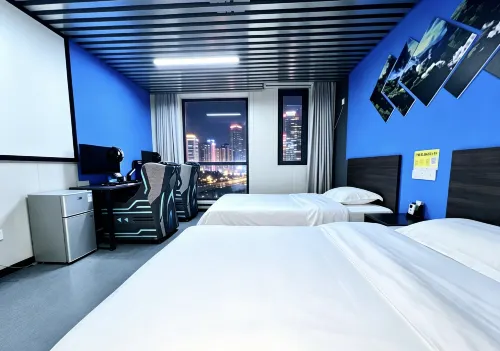 Sanrenyou E-sports Homestay (Huijin Plaza) - Inns
