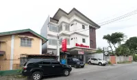RedDoorz Plus @ Diola Villamonte Bacolod Hotels in Murcia