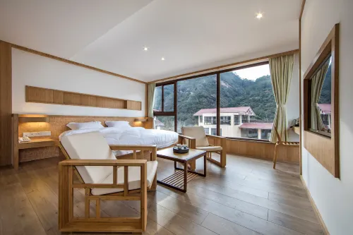 武夷山六悅山溪酒店（三姑度假區崇溪漫步道店）