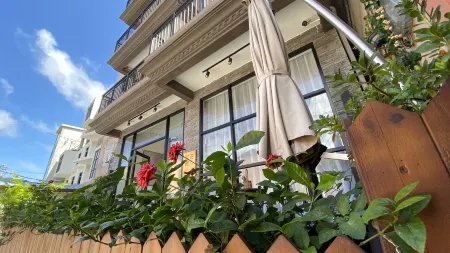 Dawn of Ocean Отели рядом с достопримечательностью «Xiawei Island»