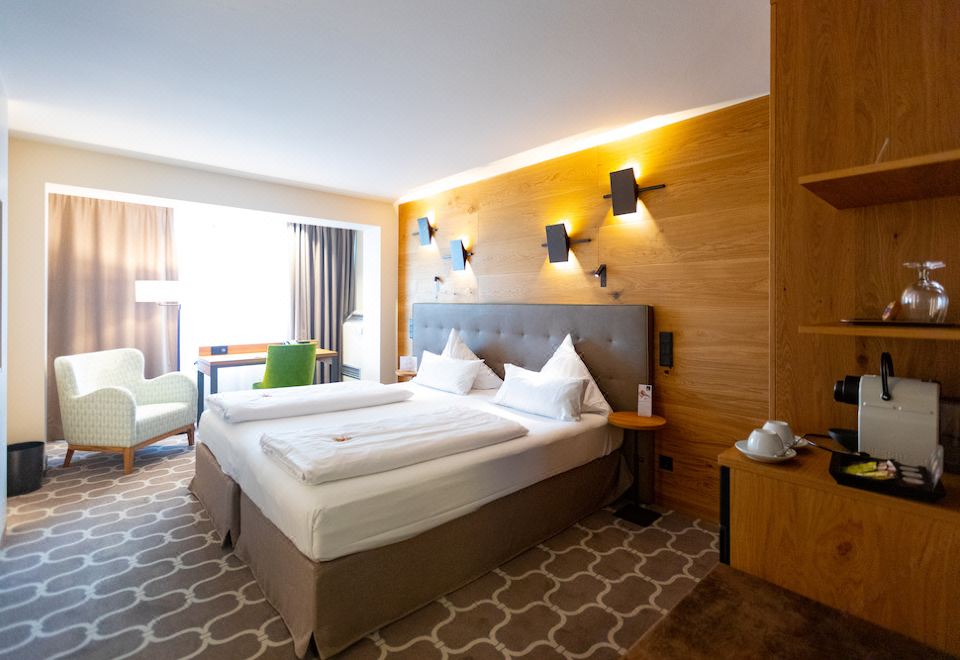 Olymp Munich-Eching Updated 2022 Room Price-Reviews & Deals | Trip.com