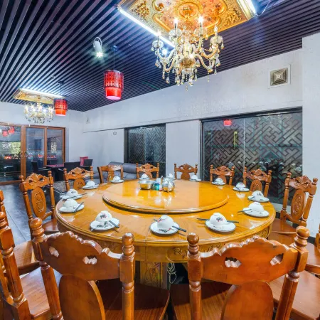 Yueyang Mingdu Business Hotel