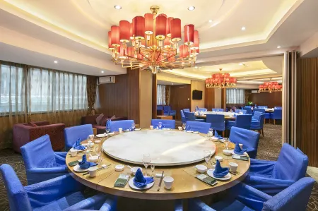 Heyixindi Hotel Отели в г. Синьсян