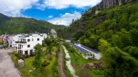 Xianju Cloud View Resort Hotels near Shenxianju Scenic Area - Guankeng