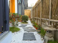 Yujian Weichi Hostel (Huangshan Scenic Area) Hotels near Emerald Valley