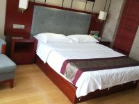 六安上岛假日酒店 - 普通大床房