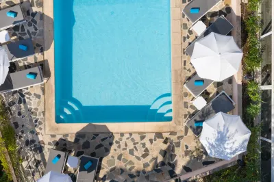Best Western Hôtel des Orangers Cannes Hotels near Cannes-la-Bocca Station