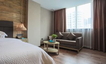 H Pin Hotel (Shaoguan Xihe Sports Center)