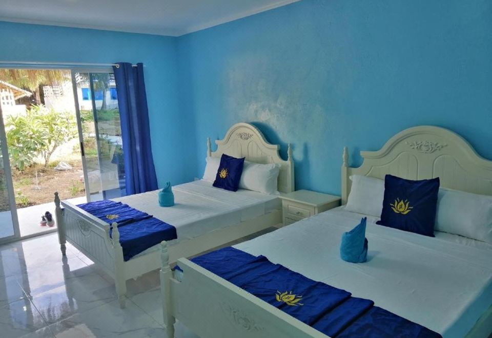 신축 리조트의 수영장 시설