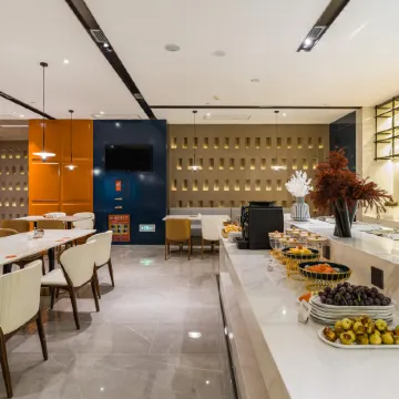 Atour Hotel (Central Huanhu Road Tianjin Olympic Sports Center) Отели рядом с достопримечательностью «Стадион Тяньцзиня»